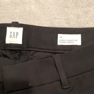 GAP Black Chinos Flat-Front Pants
